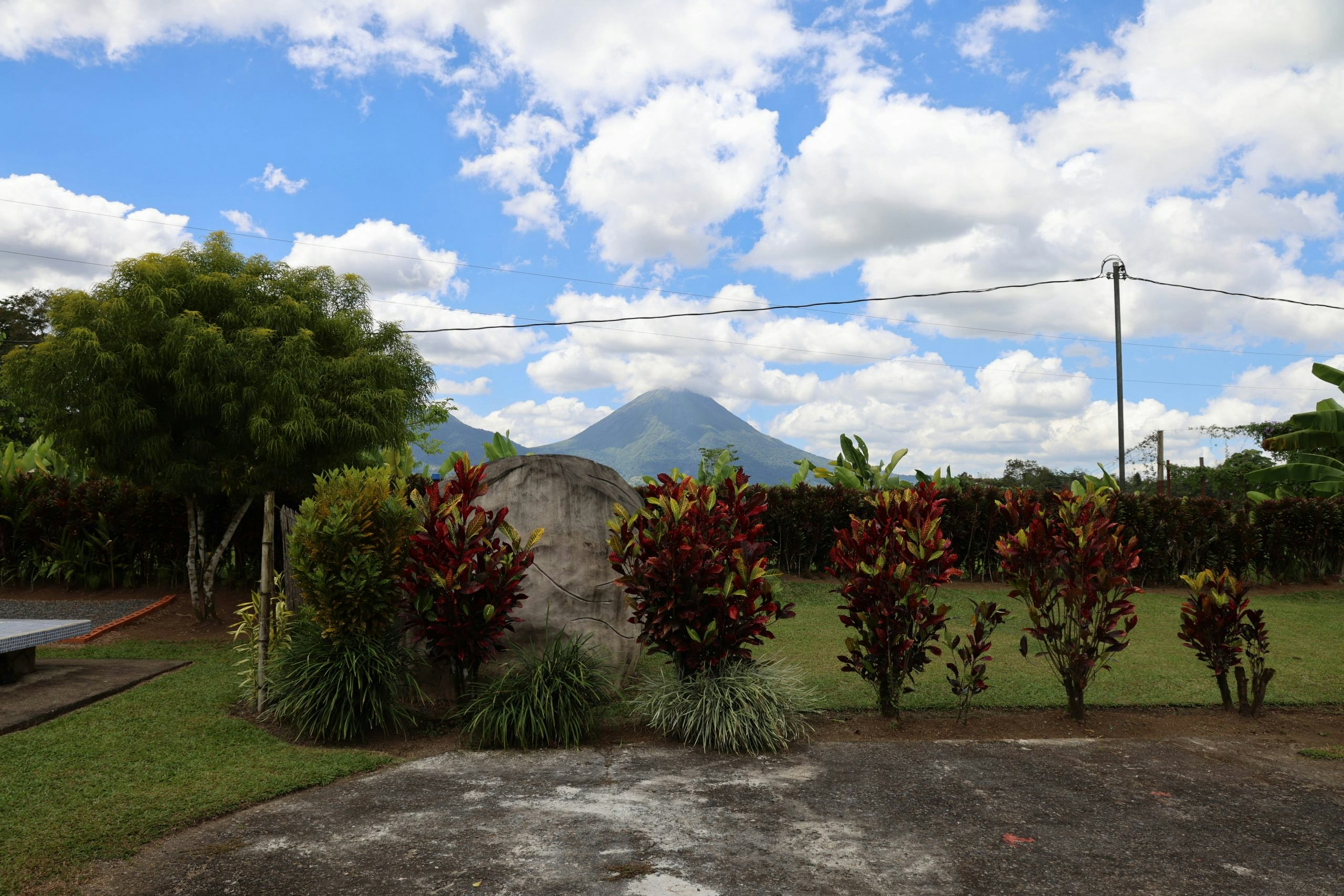 Costa Rica: Volcano and Rainforest Service