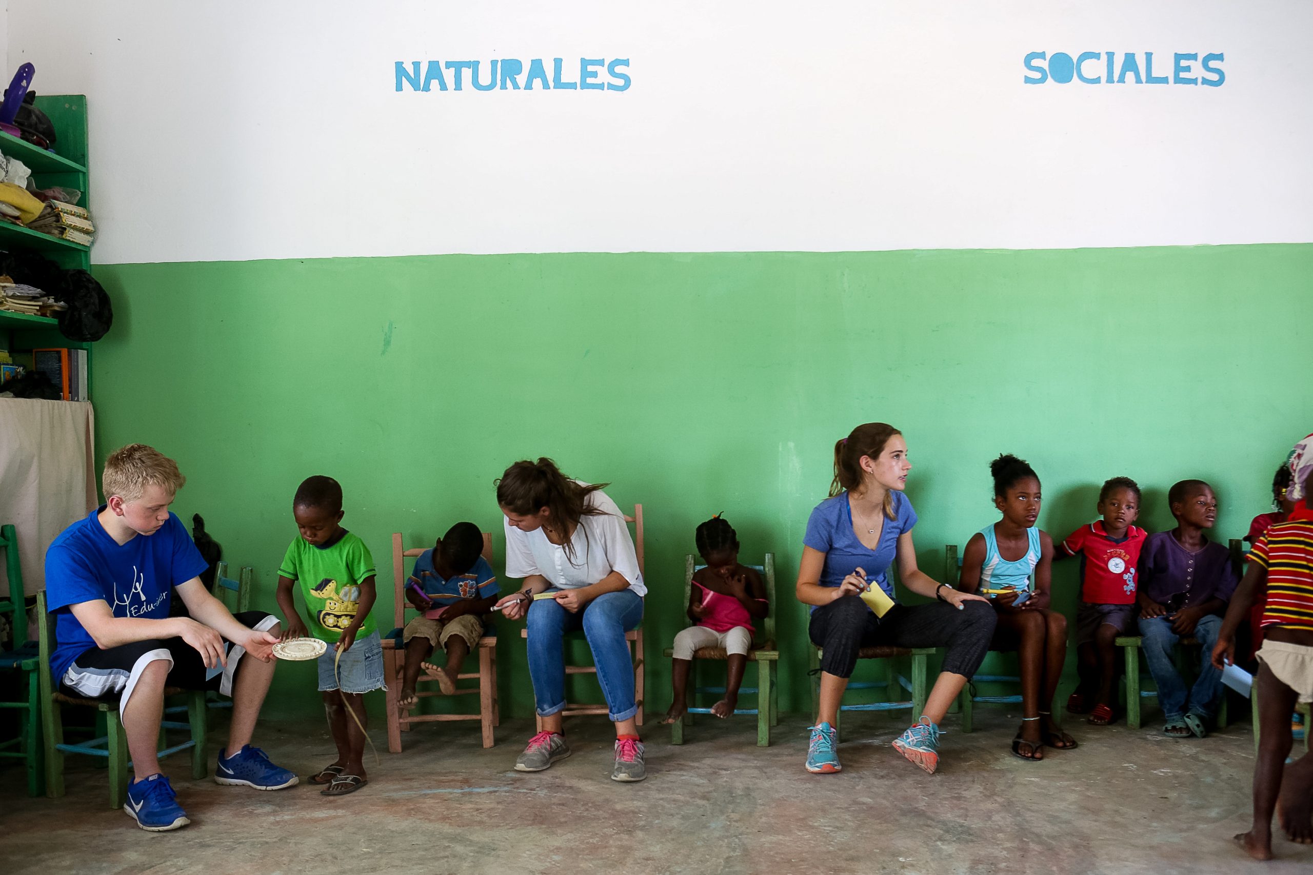 School Trip to the Dominican Republic: Community Health Service
