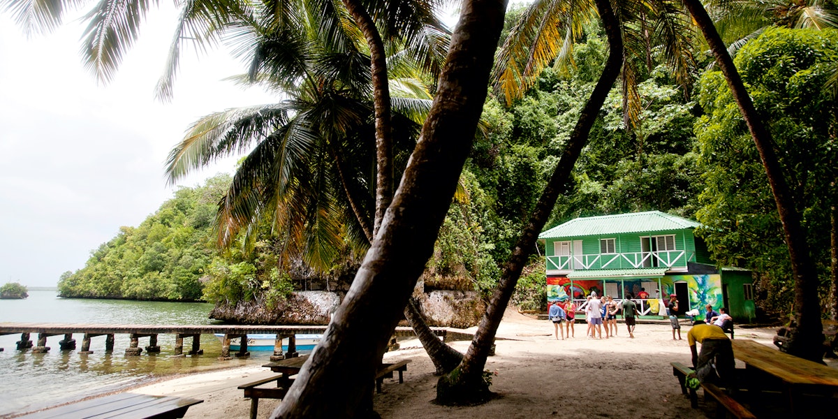 Island Living And Eco Service Rustic Pathways