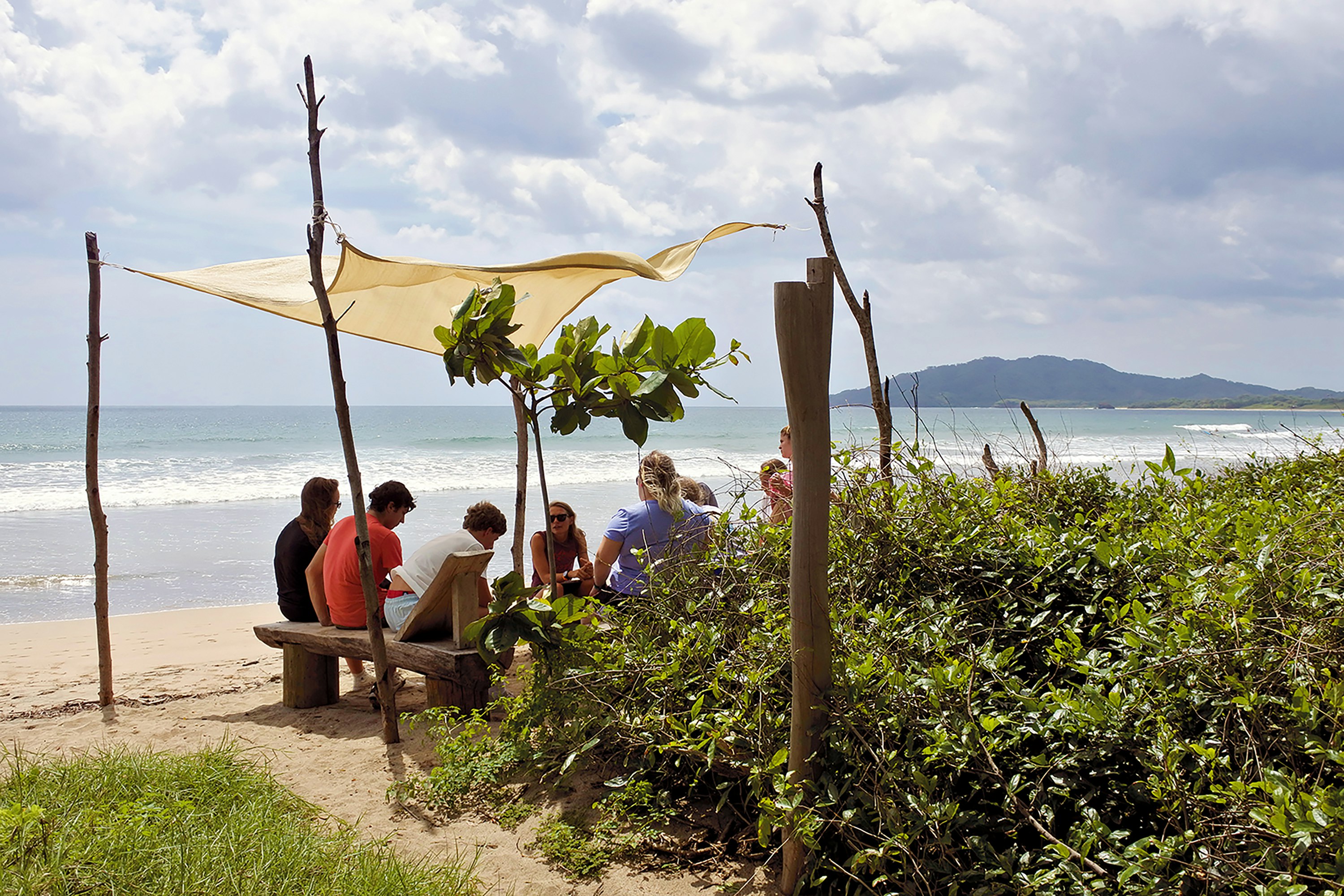 Costa Rica: Surf and Service | Rustic Pathways