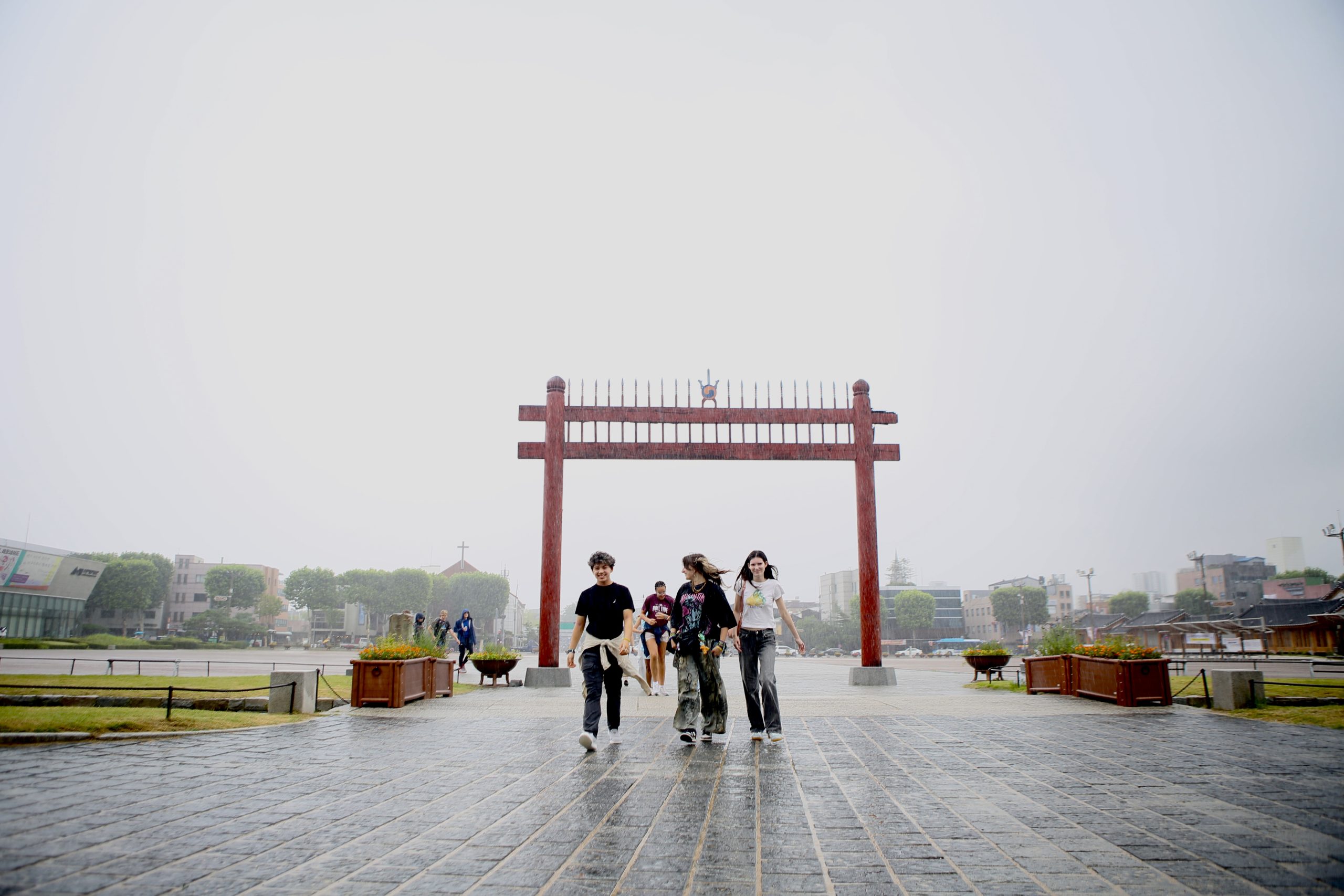 Tokyo to Seoul students traveling together during the 2026 program