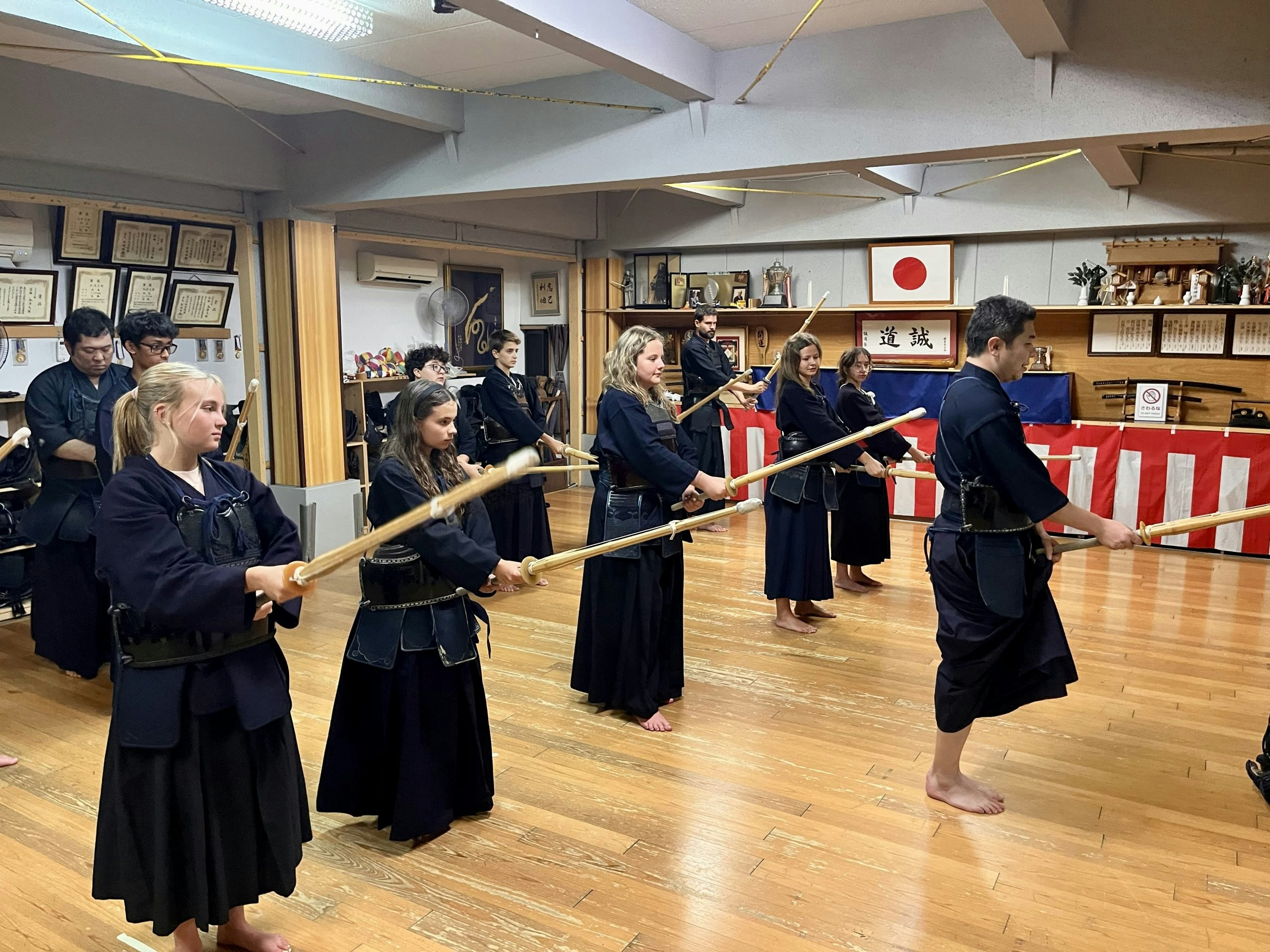 Students on the Tokyo to Seoul program