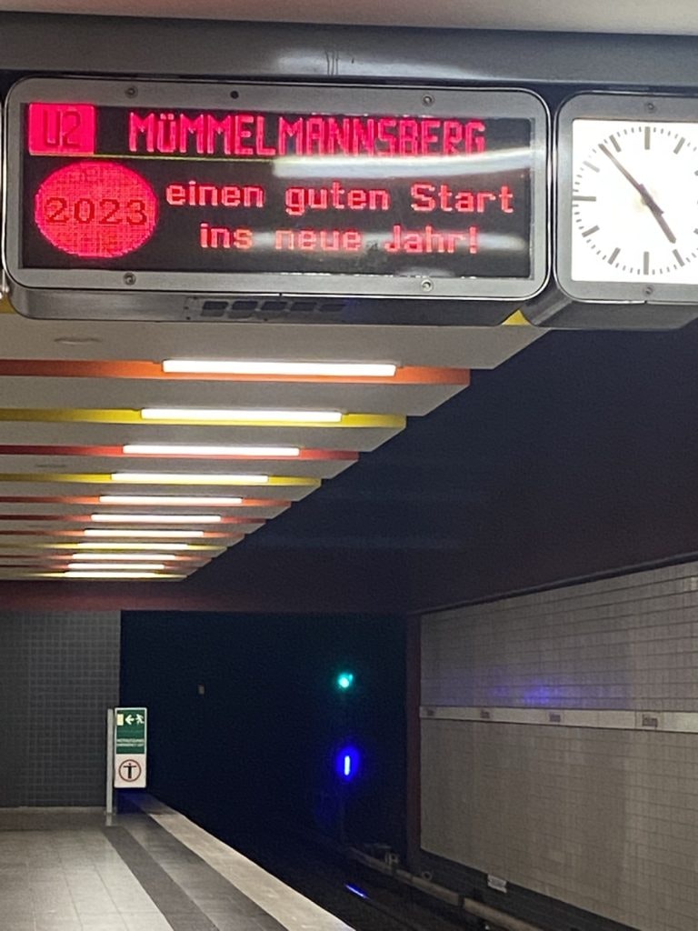 Metro sign in Germany with a long station name Mümmelmannsberg.