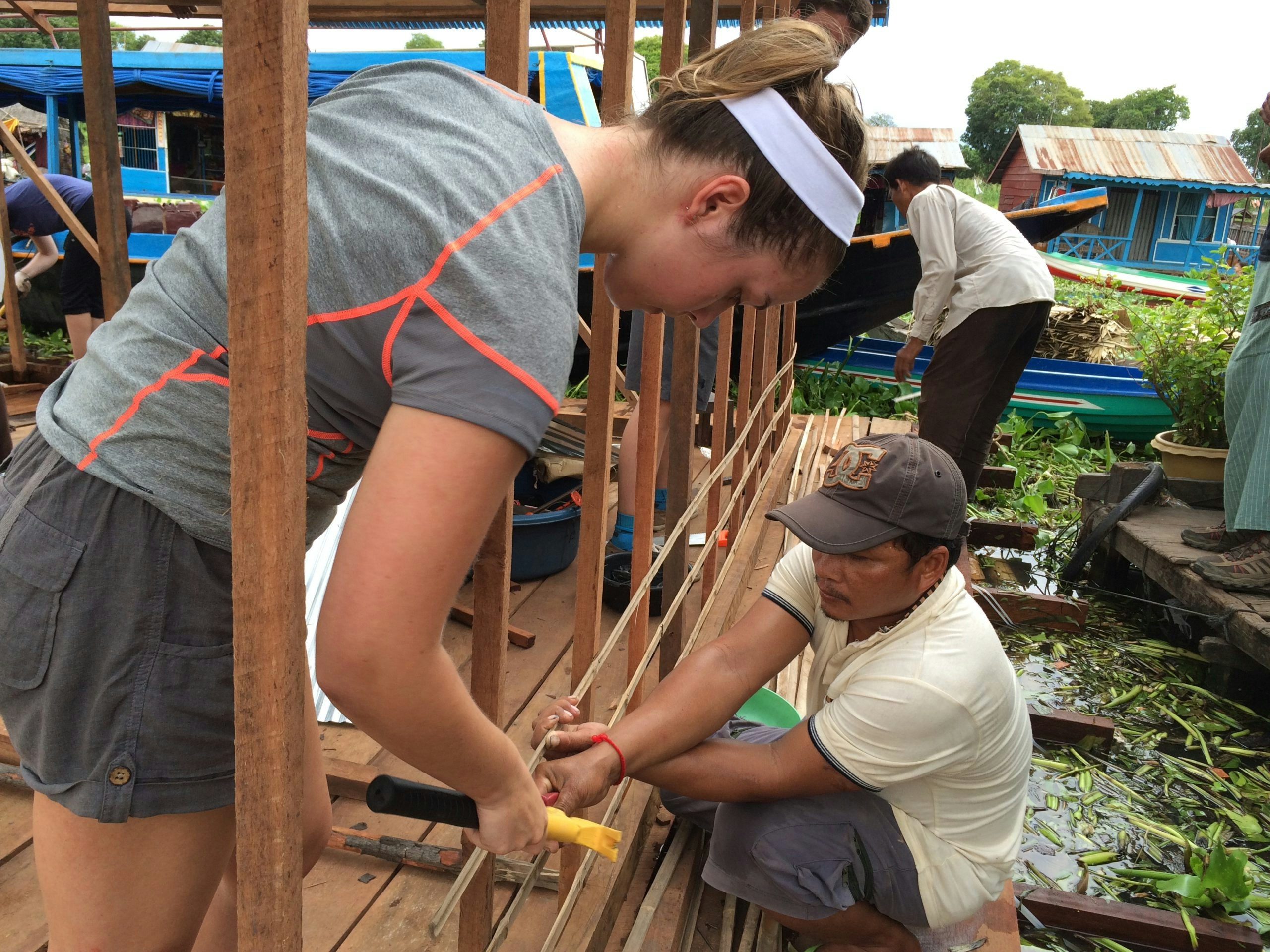 Student Travel vs. Voluntourism: What’s the Ethical Way to Serve Abroad?