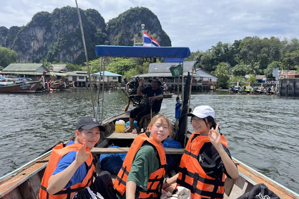 Marine Field Study, a Rustic Pathways school program in Thailand.