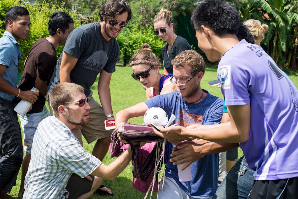 Rustic Pathways staff training in Thailand
