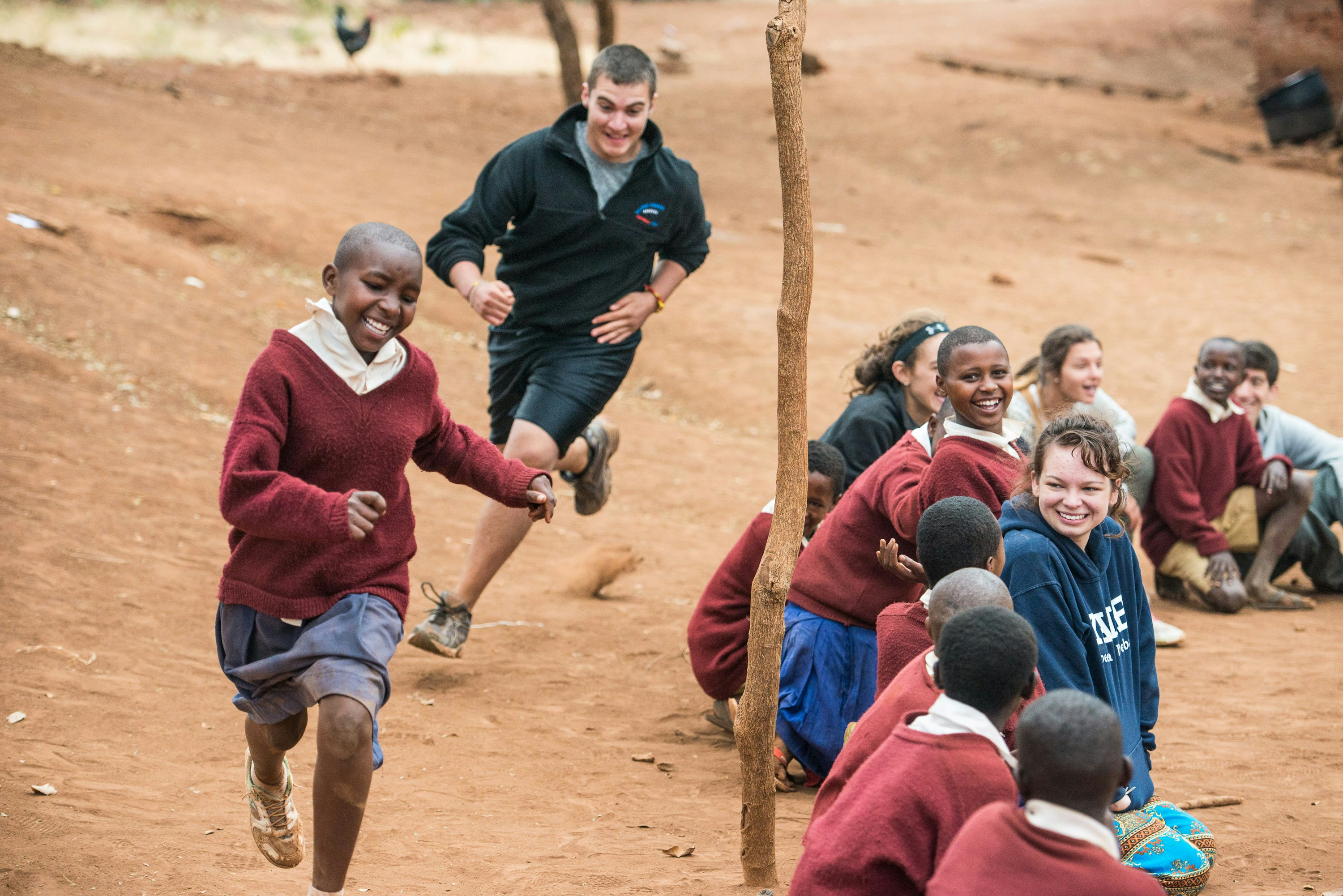 Language Immersion vs. Classroom Learning: What's Best for Teen Fluency & Confidence?