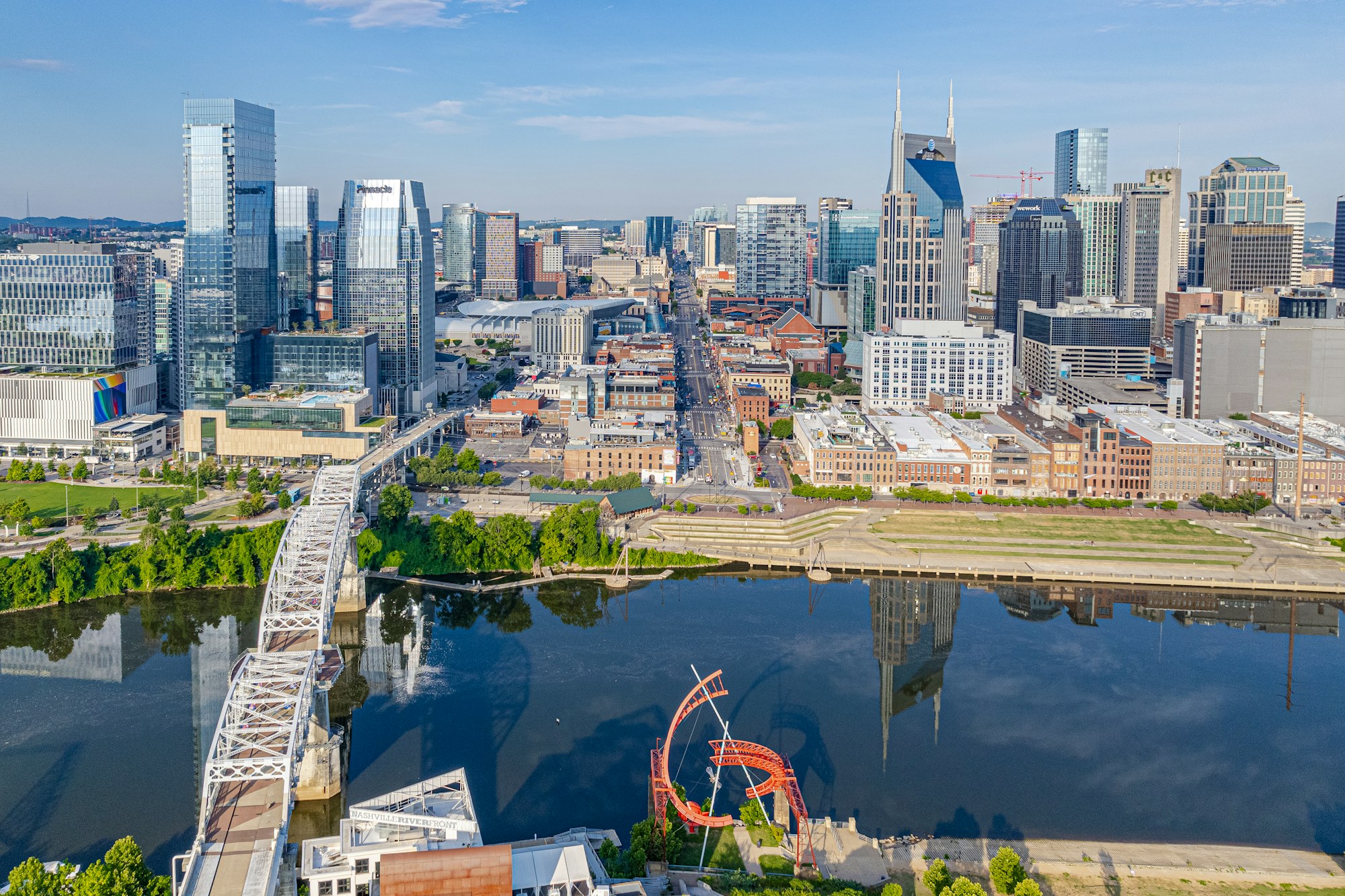 Nashville from the air, with the river and the pedestrian bridge.