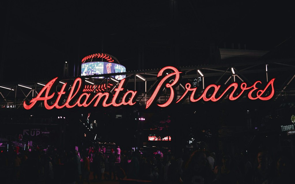 Neon sign that says Atlanta Braves. 