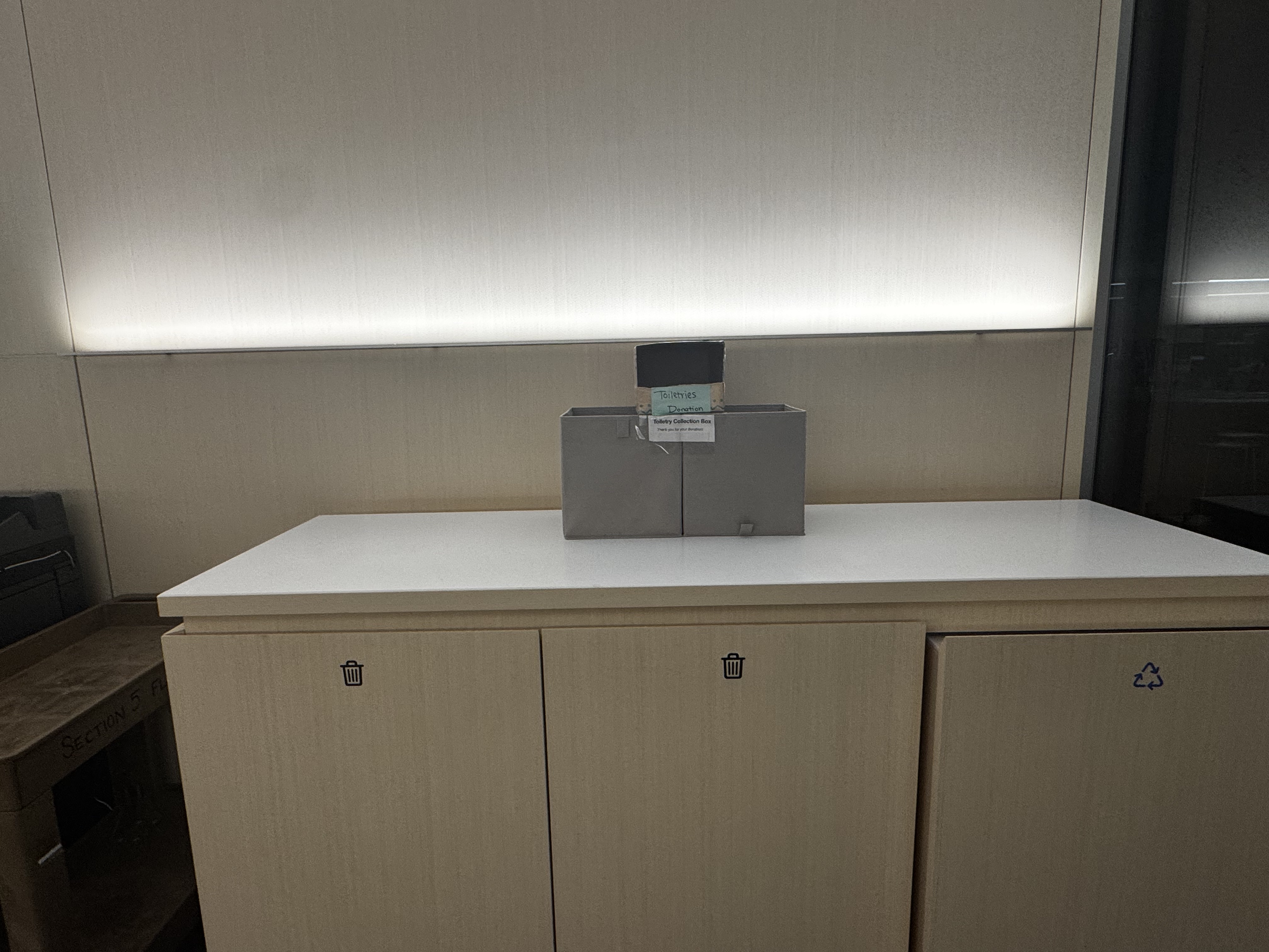 Bingchen Hu - Recycling from the Air: A Second Life for Airline Amenity Bags - Image 3