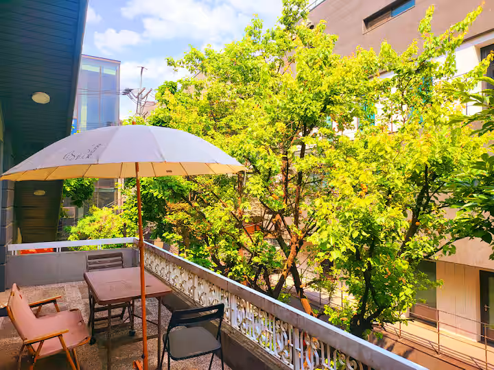 South Korea Naru Guesthouse dining area