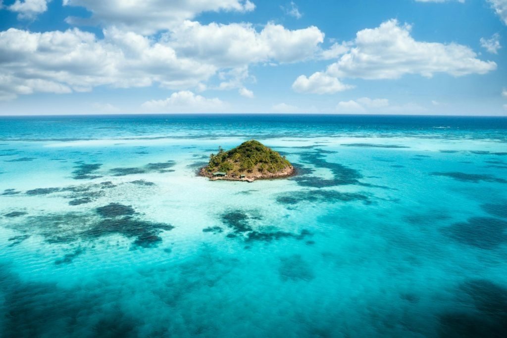 Photo by Darren Lawrence: https://www.pexels.com/nb-no/bilde/sjo-natur-hav-oy-3417784/