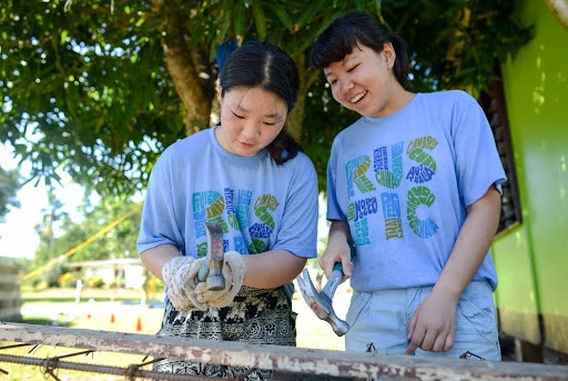 The 6 Best Types of Summer Programs Abroad for High School Students